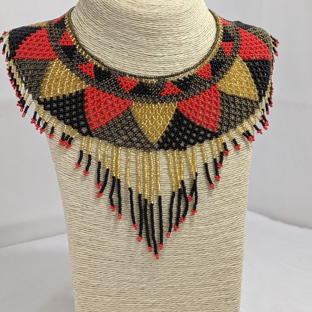 Maya necklace, in excellent condition